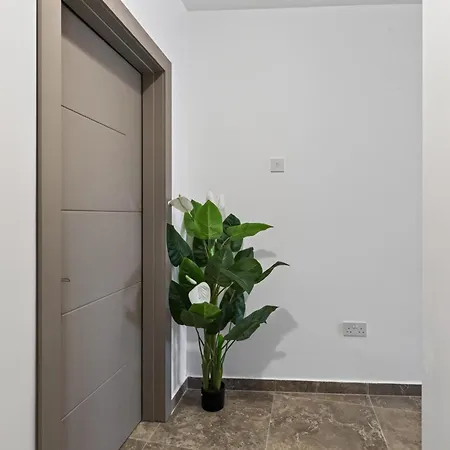 Διαμέρισμα Qawra Bugibba 2 Bedroom 1 Bath Close To The Sea Σεντ Πόλς Μπέι