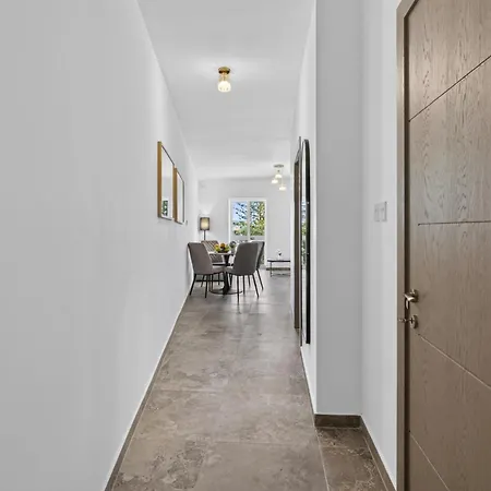 Qawra Bugibba 2 Bedroom 1 Bath Close To The Sea Apartament