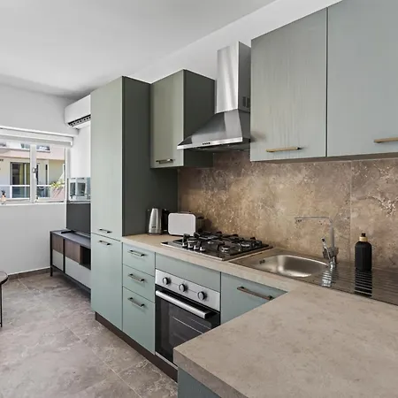 Qawra Bugibba 2 Bedroom 1 Bath Close To The Sea Διαμέρισμα *
